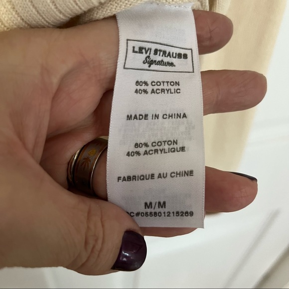 LEVI STRAUSS SIGNATURE BASIC CREWNECK SWEATER IN CREAM/ CHOCOLATE BROWN - Picture 6 of 7